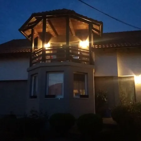 Apartman Nora Апартаменты